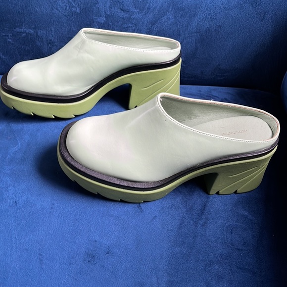 Retro 90s heeled mules, rubber chunky heel Y2K - Picture 3 of 6